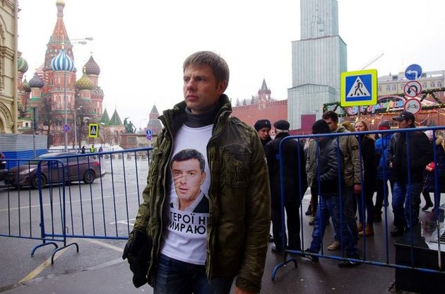 На марше памяти Немцова задержали народного депутата Украины