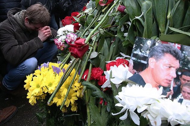 Союзники Нємцова після похорону готують нові протести проти Путіна – Bloomberg