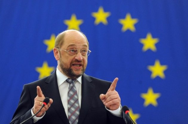 Шульц требует от России объяснить запрет на въезд в страну евродепутата от Латвии