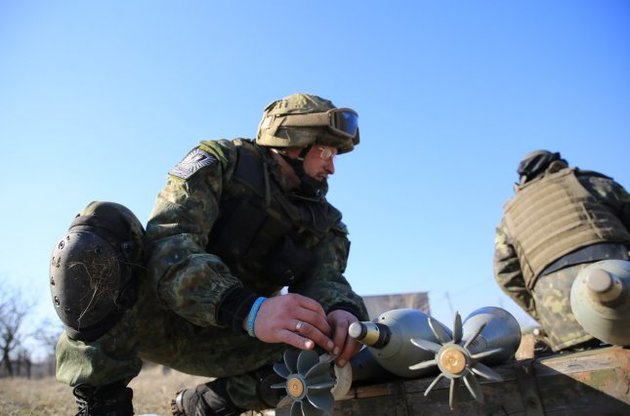 Боевики обстреливают позиции "Азова" в Широкино - Шкиряк