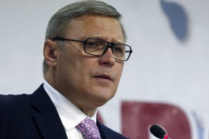 Экс-премьер РФ призвал усилить санкции против "отдельных лиц" в России