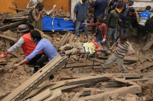 Землетрясение в Непале: число жертв превысило 7 тысяч человек