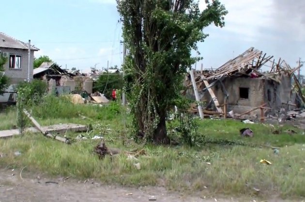 Боевики обстреляли Станицу Луганскую из всех орудий – штаб АТО