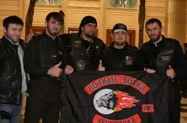 Кадыров "окрестил" и возглавил чеченских "Ночных волков"