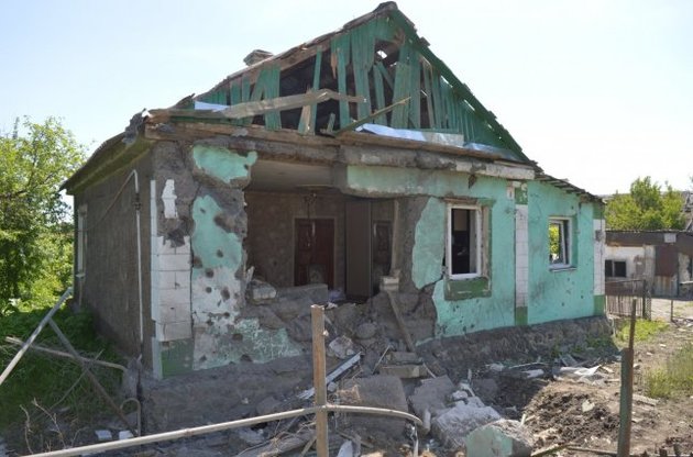 Обстрелы боевиков в Луганской области во вторник унесли жизни двух человек - Москаль