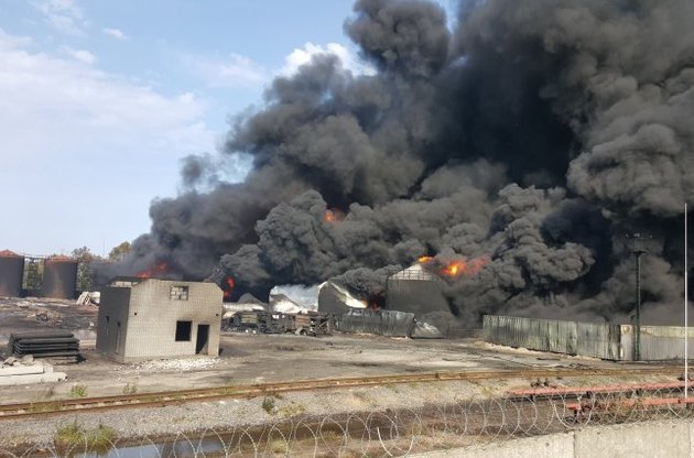 Количество погибших от пожара на нефтебазе достигает 30 человек - СМИ