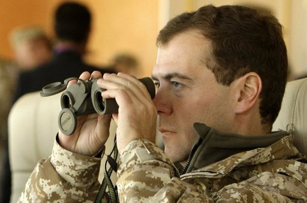 Медведев в оккупированной Ялте думает, как развить малый бизнес в Крыму