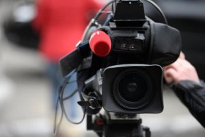 Почти 20% украинцев смотрят новости на российских каналах