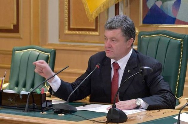 Порошенко обосновал отзыв законопроекта о "Госслужбе" ложной информацией  - СМИ