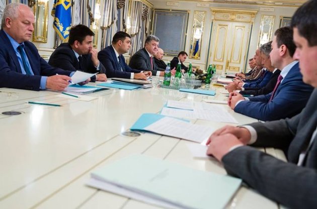 Порошенко сообщил о планах боевиков 6 октября отменить псевдовыборы в Донбассе