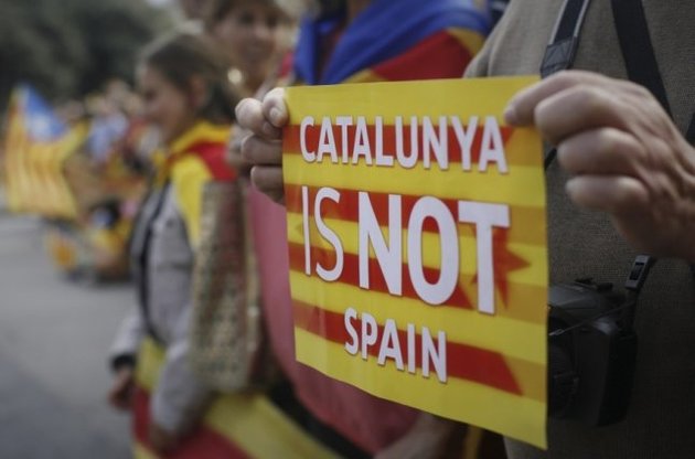Автономный статус Каталонии может быть приостановлен - СМИ