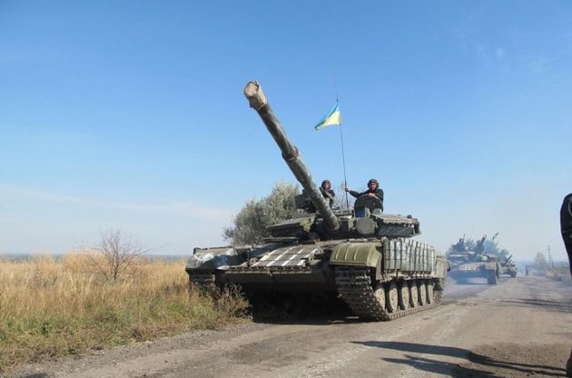 В Донецкой области ВСУ начали отвод танков, минометов и артиллерии