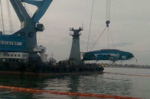 Спасатели нашли еще одно тело в районе крушения катера "Иволга" под Одессой