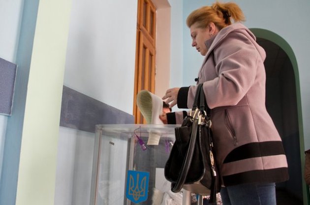 В Киеве открылись все избирательные участки, а в Сумах кое-где голосование началось с опозданием