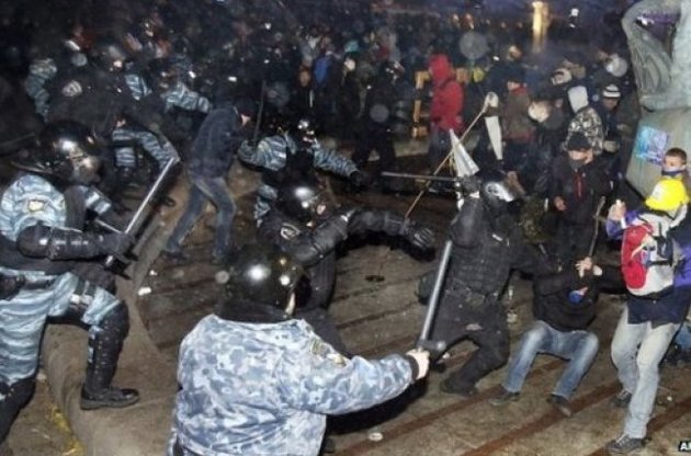 "Беркутовцы", разгонявшие студентов 30 ноября 2013 года, успешно прошли аттестацию – активист