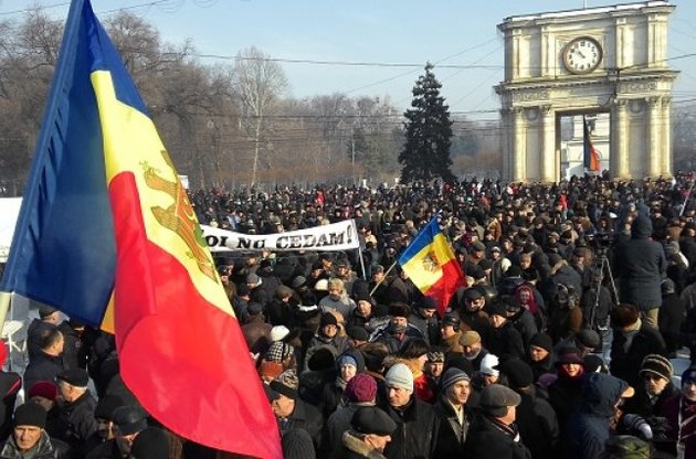 У Молдові не вщухають протести: опозиція вимагає провести дострокові вибори через 3 місяці