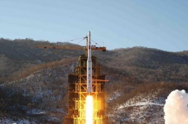 Південнокорейська розвідка підозрює Росію у поставках деталей для ракети КНДР