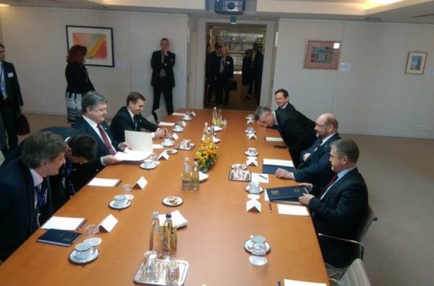Порошенко передал руководству ЕС санкционный "список Савченко"