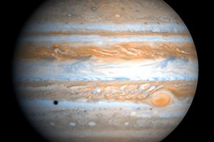 Молодой странствующий Юпитер мог "вычистить" внутреннюю Солнечную систему - ученые