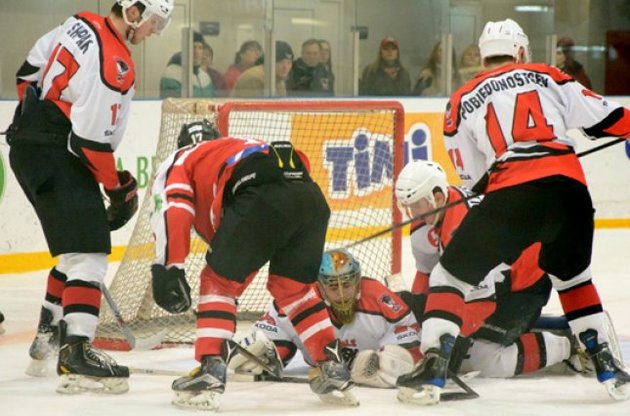 "Донбас" повів у фінальній серії чемпіонату України з хокею