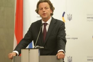 Ратифікація асоціації Україна-ЄС не може тривати так, немов нічого не сталося – глава МЗС Нідерландів