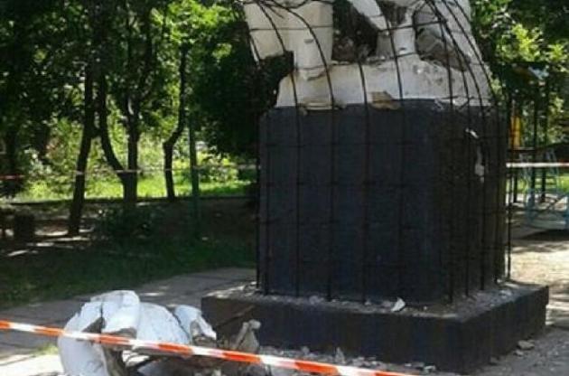 В окупованій Макіївці зруйнували пам'ятник Леніну