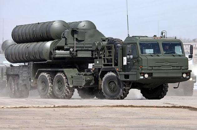 РФ перебросила в Крым зенитную ракетную систему С-400