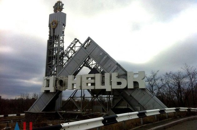 В Донецьку незадоволенні жителі заблокували бойовикам під'їзд до артилерійських позицій - розвідка