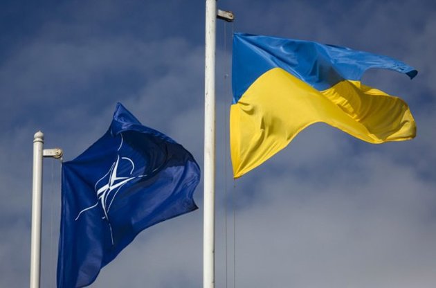 НАТО збільшить допомогу Україні для реформування сектору безпеки та оборони