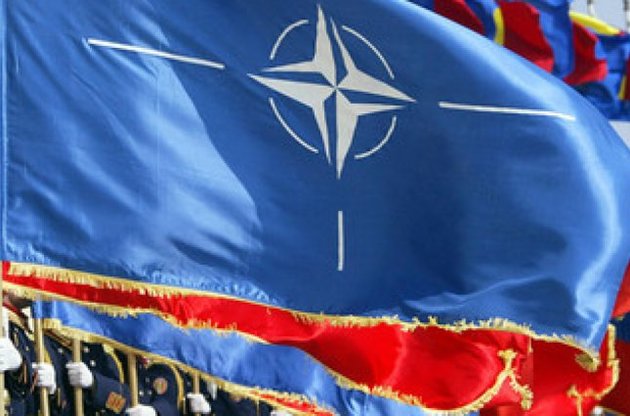 НАТО переведет войска на усиленный режим службы в связи с российской агрессией