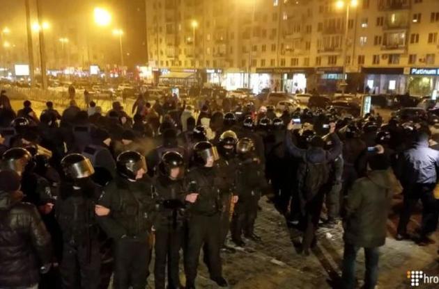 В Киеве произошло столкновение полиции с противниками концерта Потапа и Насти