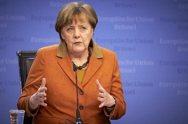 Меркель назвала "невидимыми" шаги по выполнению Минских договоренностей