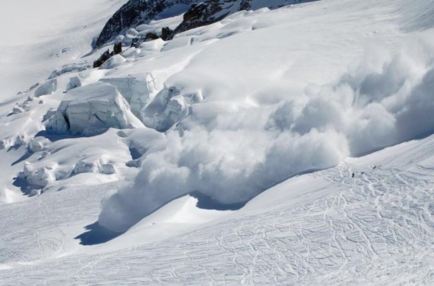 В Закарпатье сошли четыре снежные лавины