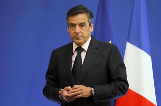 Лидер правых Фийон официально стал кандидатом в президенты Франции