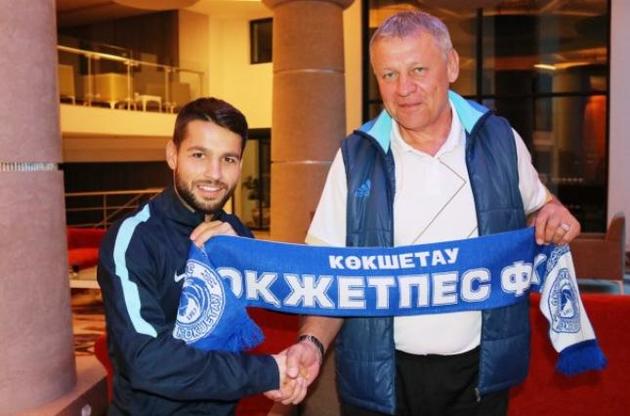 Экс-игрок "Днепра" Политыло продолжит карьеру в Казахстане