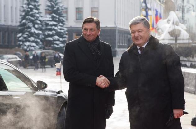 Порошенко обговорив ситуациию в Донбасі з президентом Словенії