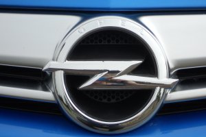 Peugeot заинтересовался покупкой Opel