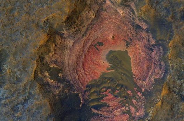NASA опубликовало необычный снимок поверхности Марса