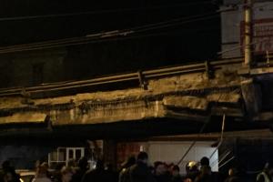 В Киеве обрушилась часть Шулявского моста