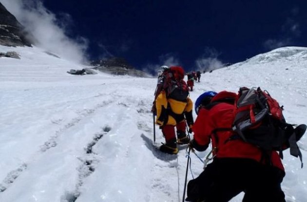 80-річний альпініст із Японії став найстаршим у світі підкорювачем Евересту