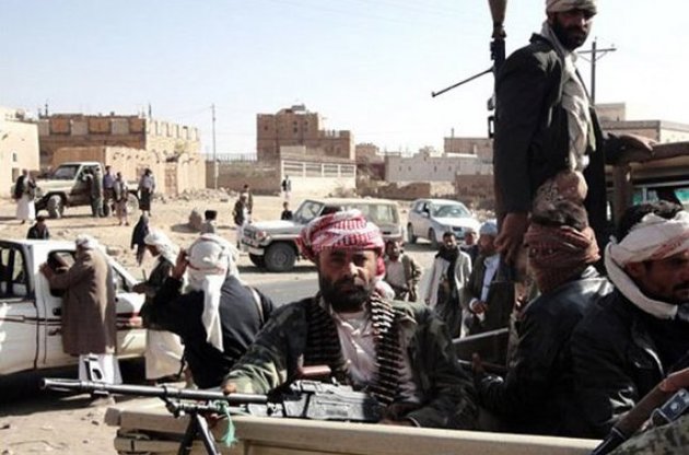 Хуситы покинули президентский дворец в Йемене под авиаударами коалиции