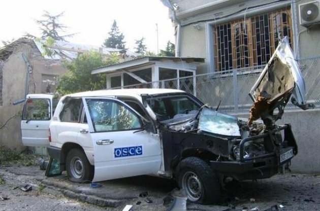 В ОБСЄ зв'язали спалення автомобілів місії з доповідями про ситуацію в Донецьку