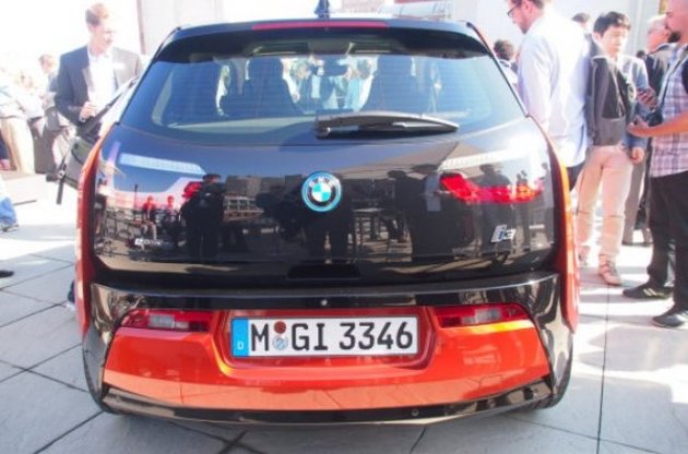 Акції BMW впали через скандал навколо автопромисловості Німеччини – The Times