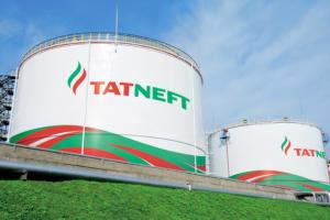 "Татнефть" возобновила поставки топлива в Украину