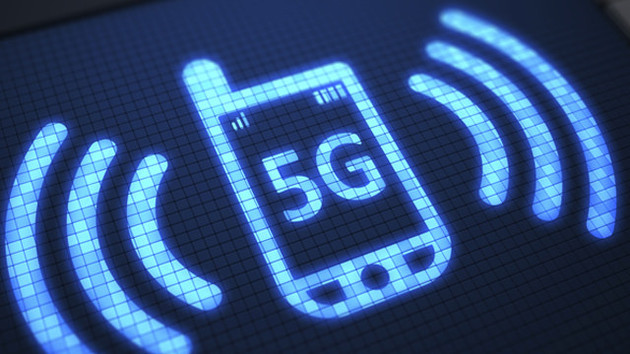 Зеленского призывают запретить внедрение технологии 5G в Украине