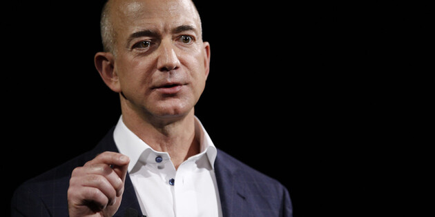 Джефф Безос продал акции Amazon на $3,1 млрд