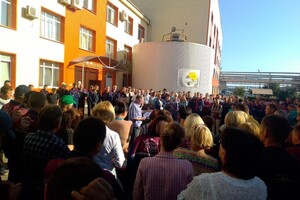 В трех городах Беларуси работники сахарных заводов вышли на акции солидарности