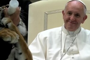 Папа Римский назвал удовольствия от еды и секса воистину божественным