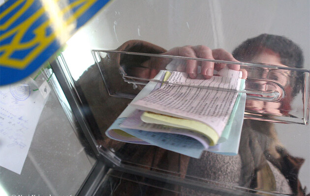 Большинство украинцев ожидает фальсификаций на местных выборах - опрос 
