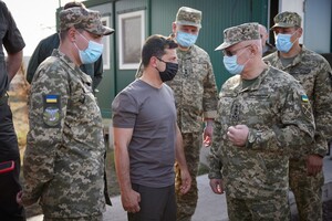 Зеленский посетил лагерь Главуправления разведки и пообедал с солдатами
